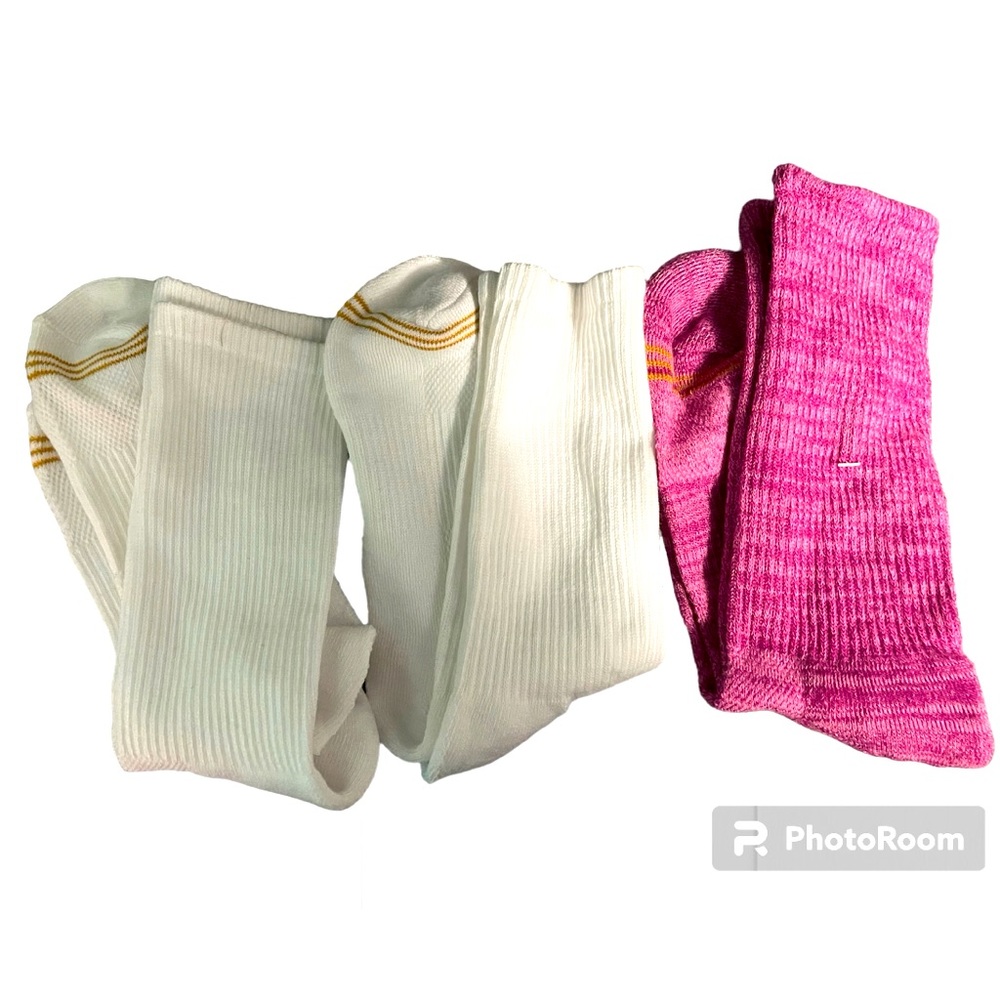 🔥 Girls Gold Toe 3 pack crew socks 🔥